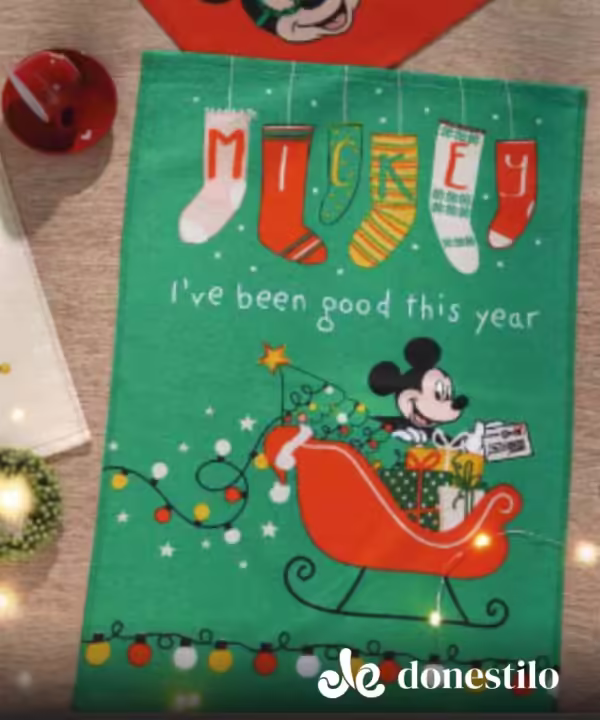 Pano de Copa Döhler Mickey e Minnie 20 Natal medindo 45X65 cm 1