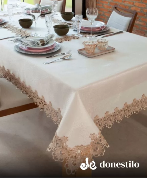 Toalha de Mesa Retangular Jolitex 6 lugares Veneza 1,50X2,20 m Bege