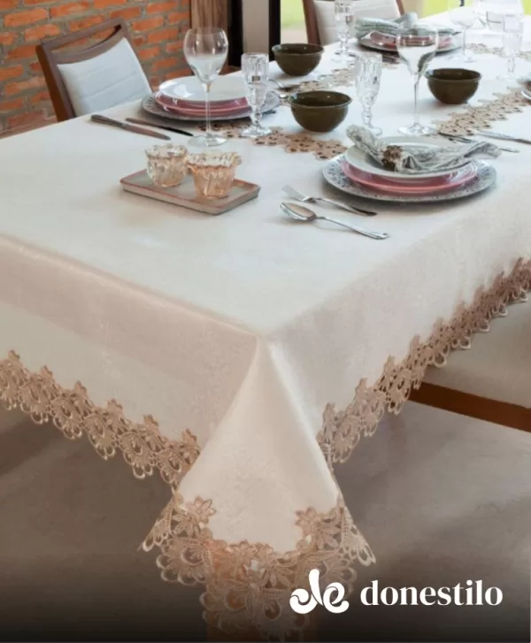 Toalha de Mesa Retangular Jolitex 8 lugares Veneza 1,60X2,70 m Bege