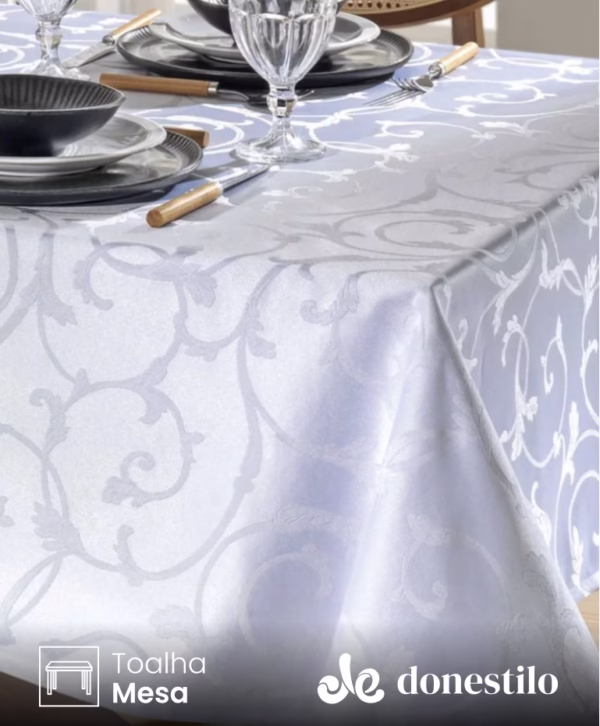 Toalha de Mesa Quadrada Döhler 4 lugares Requinte II TJ6205 1,40X1,40 m
