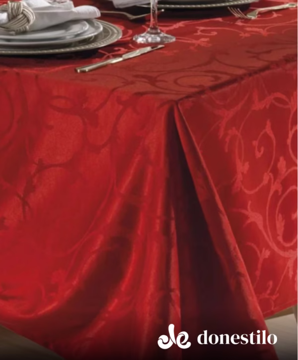 Toalha de Mesa Quadrada Döhler 4 lugares Requinte II TJ6205 1,40X1,40 m vermelho
