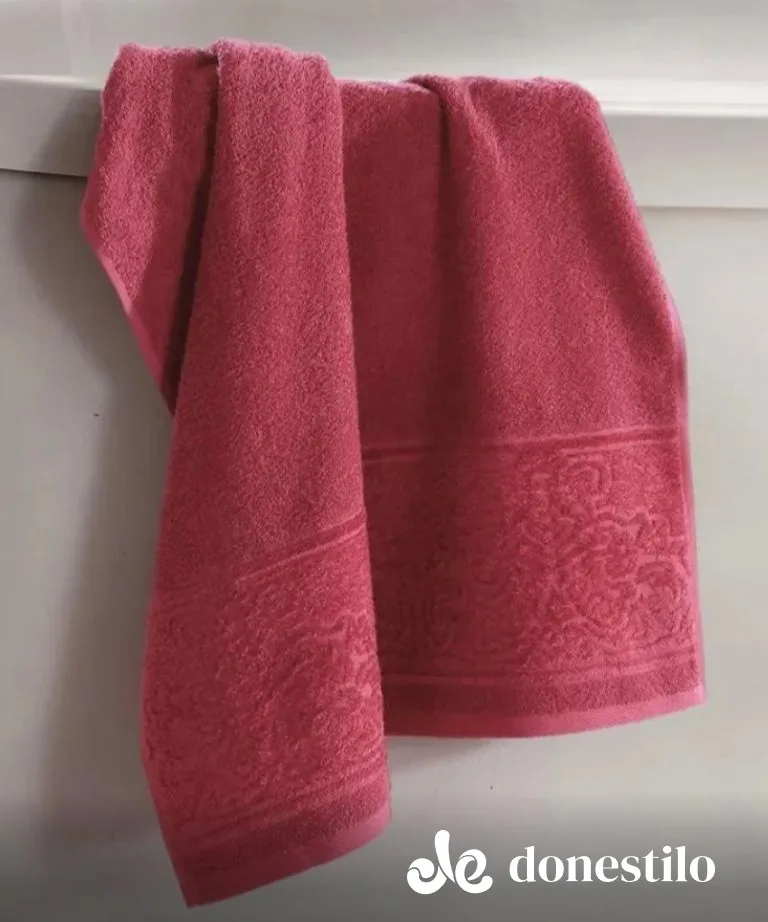 Imagen para Toalha de Banho Döhler Confort FJ6512 Medindo 70X1,40 m carmim
