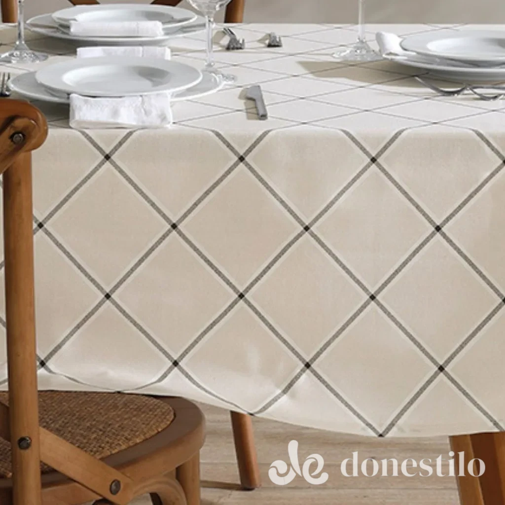 Toalha de Mesa Quadrada Athenas Ieda 1,40x1,40 m Döhler