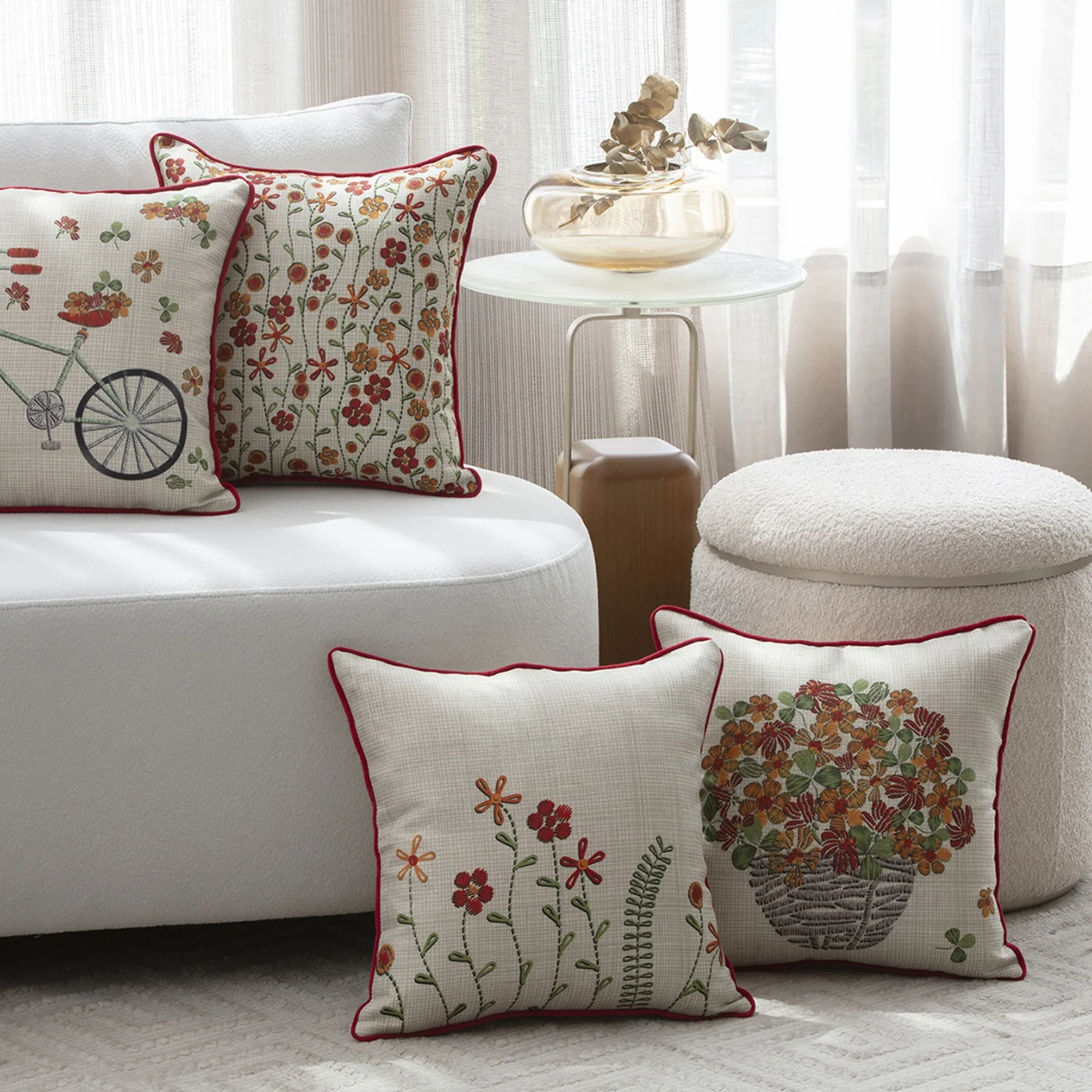 Capa de Almofada com Borda Adeline , foto de capa